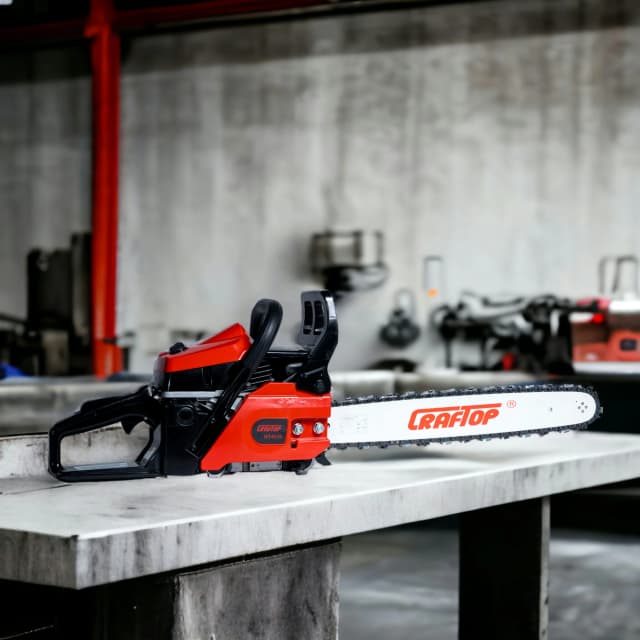 Chainsaw